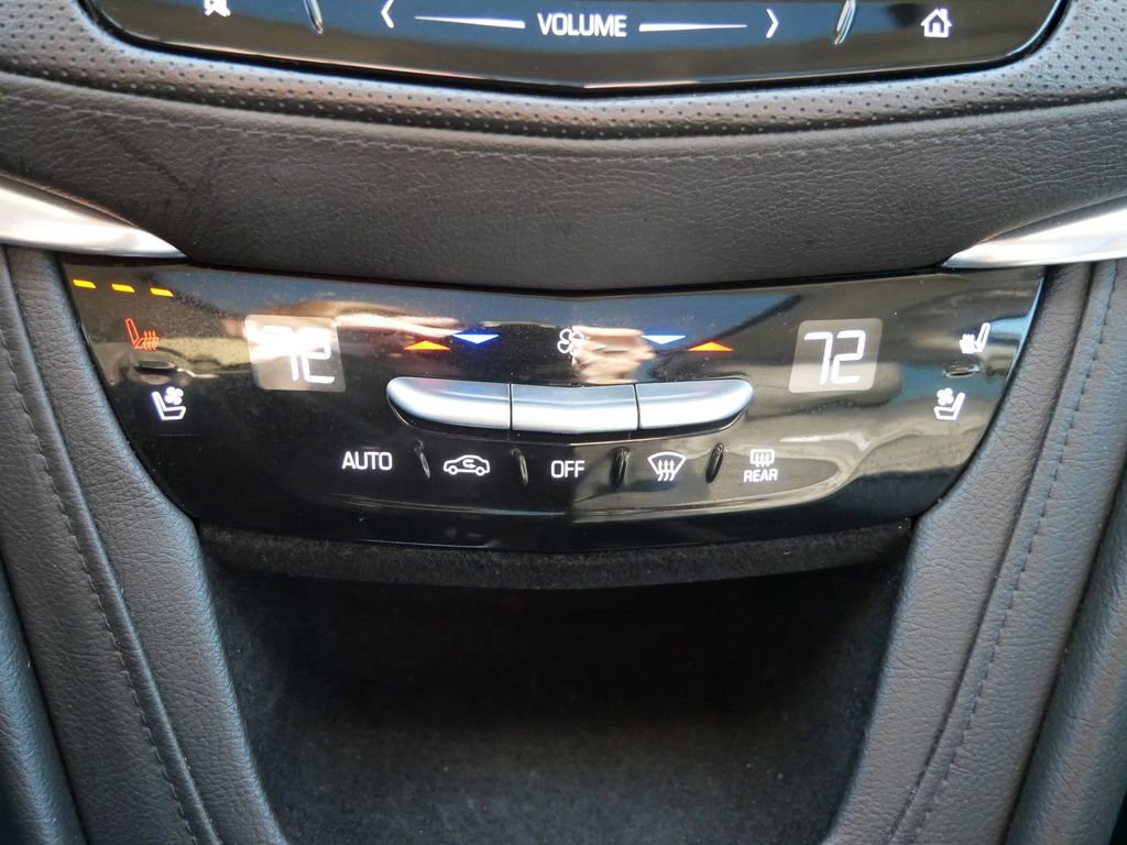 Used 2017 Cadillac XT5 Premium Luxury AWD/4WD image 22