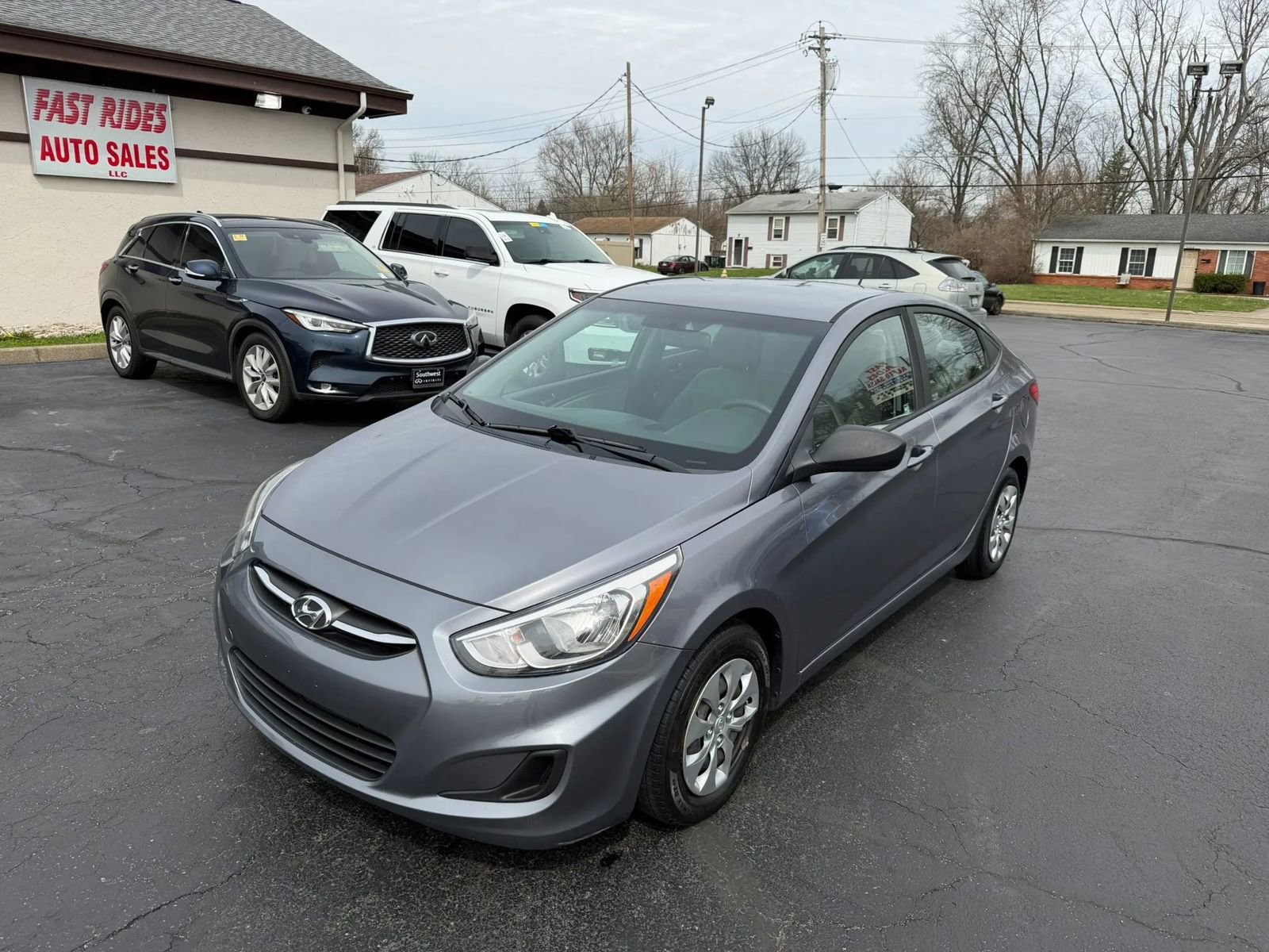 Used 2017 Hyundai Accent SE image 2