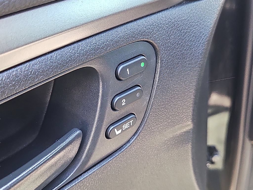 Certified 2024 Honda Passport EX-L image 18