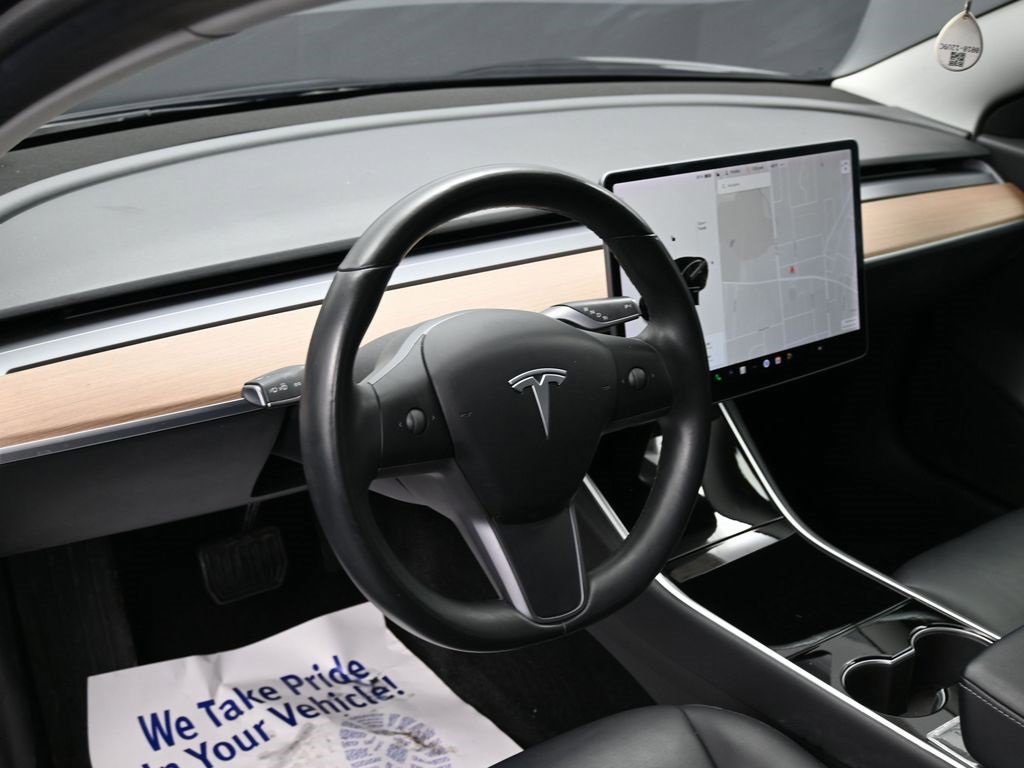 Used 2018 Tesla Model 3 Long Range image 16