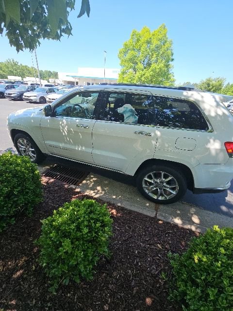 Used 2016 Jeep Grand Cherokee Summit AWD/4WD image 1
