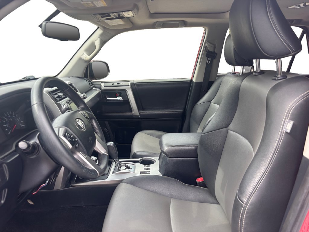 Used 2019 Toyota 4Runner Limited AWD/4WD image 9