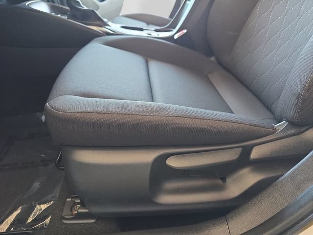 Used 2024 Toyota Corolla LE w/ LE Convenience Package FWD image 25