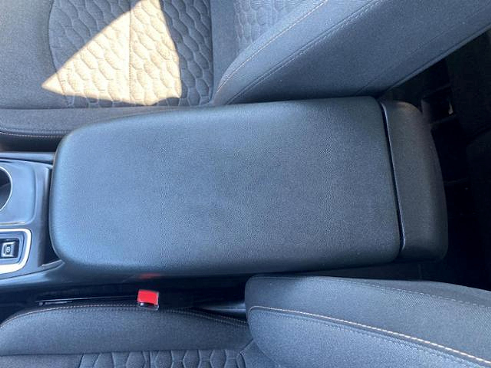 Used 2021 Chevrolet Equinox LT AWD/4WD image 30