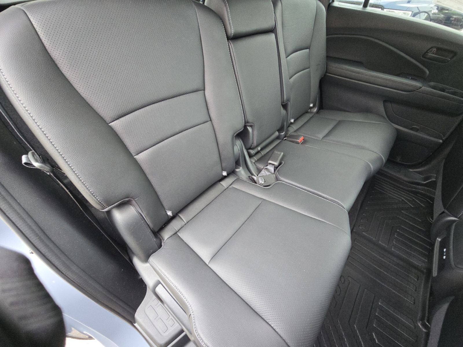 Used 2024 Honda Passport EX-L image 16