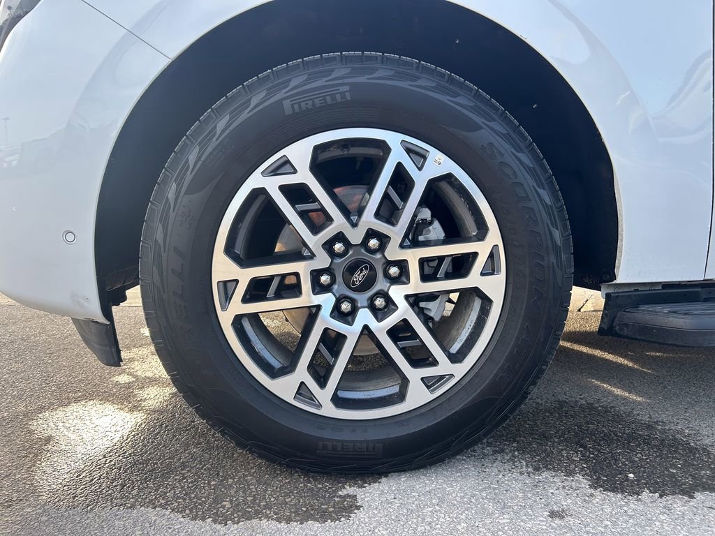 Certified 2025 Ford Expedition Active image 43