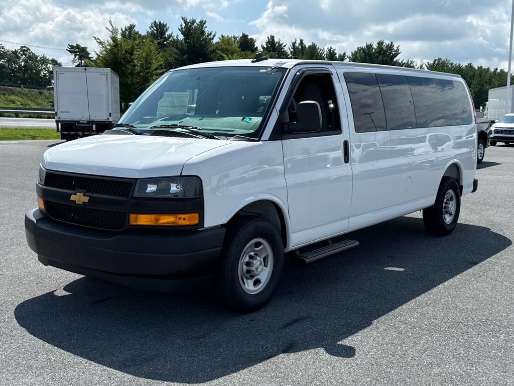 New 2026 Chevrolet Express 3500 LS RWD image 15