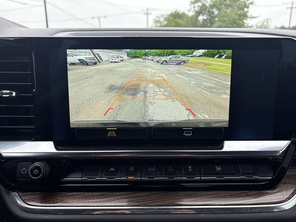 Used 2023 Chevrolet Silverado 1500 LT AWD/4WD image 22