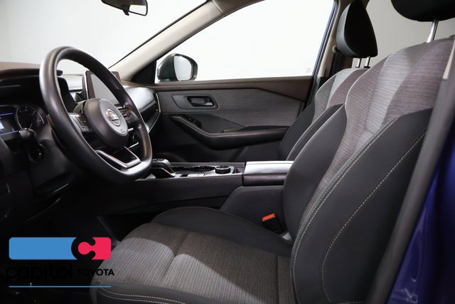 Used 2021 Nissan Rogue S AWD/4WD image 12