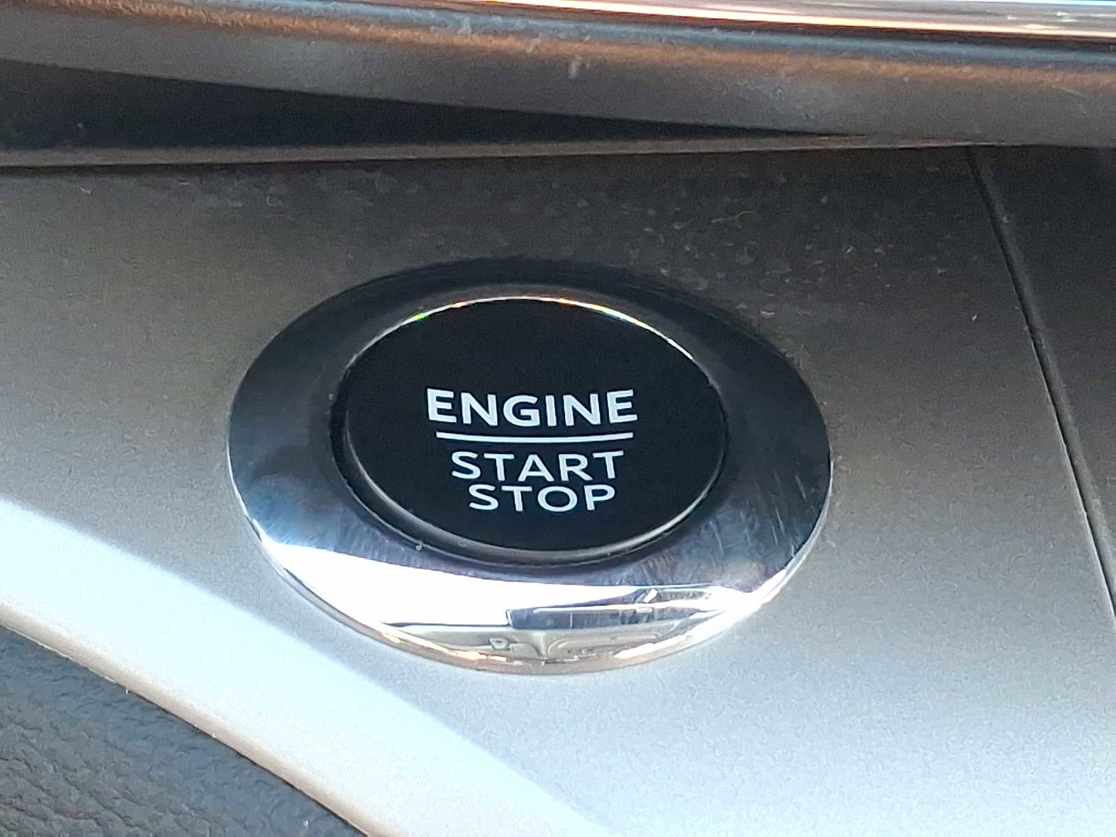 Certified 2022 Ford Explorer XLT w/ Equipment Group 202A AWD/4WD image 23