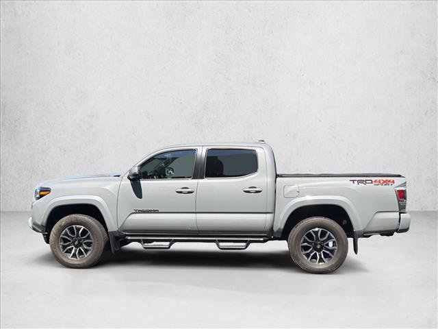 Used 2020 Toyota Tacoma TRD Sport w/ TRD Premium Sport Package AWD/4WD image 8