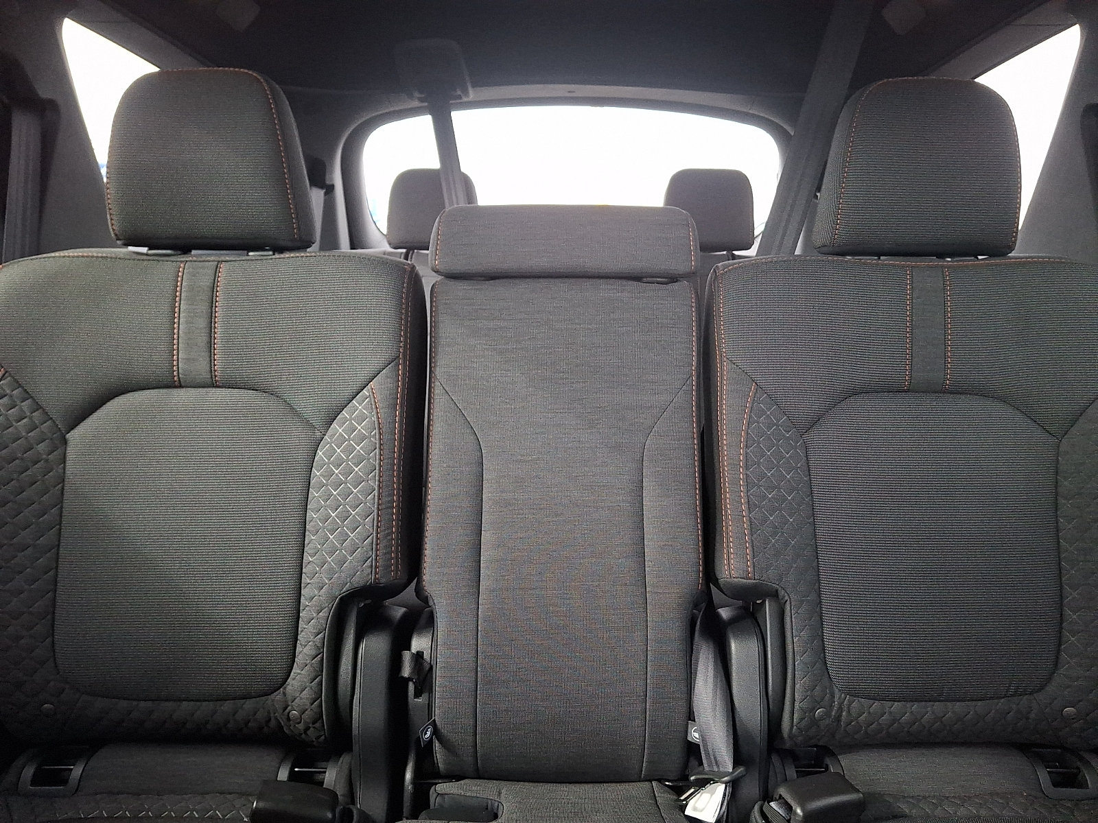 Used 2025 Honda Pilot Sport image 15