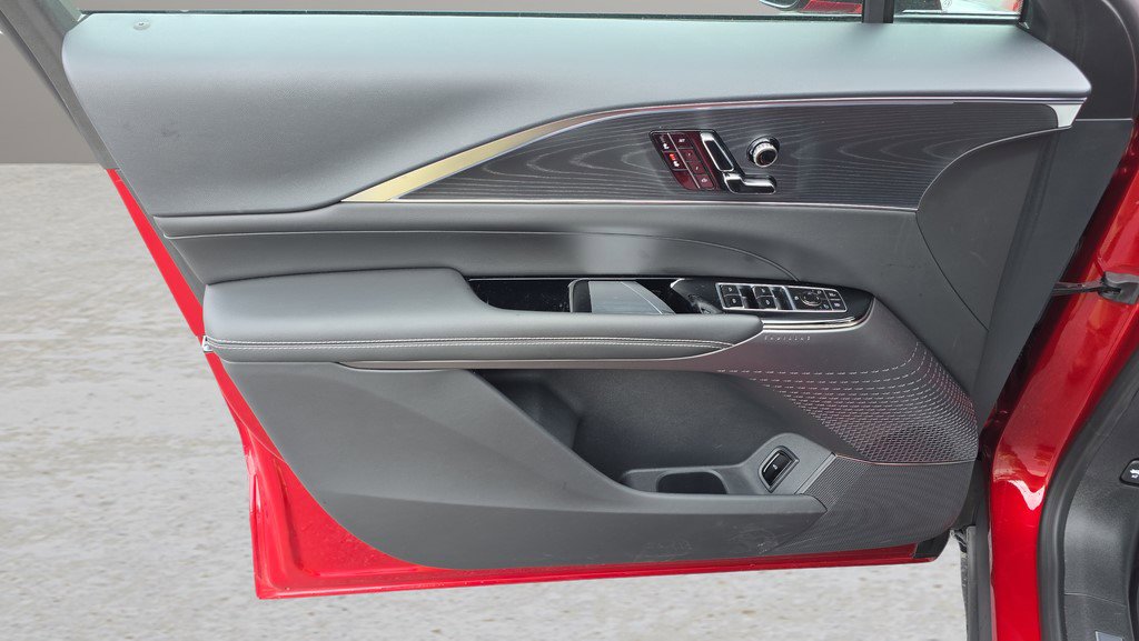 Certified 2025 Cadillac Lyriq Sport image 27