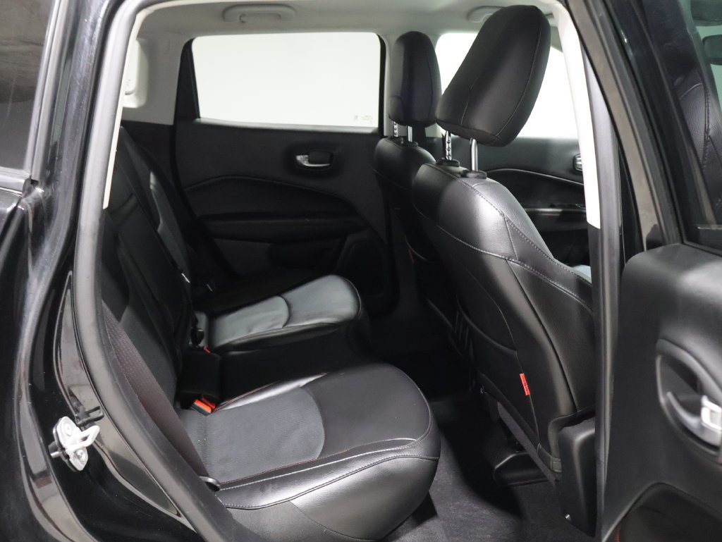 Used 2019 Jeep Compass Trailhawk w/ Leather Interior Group AWD/4WD image 20