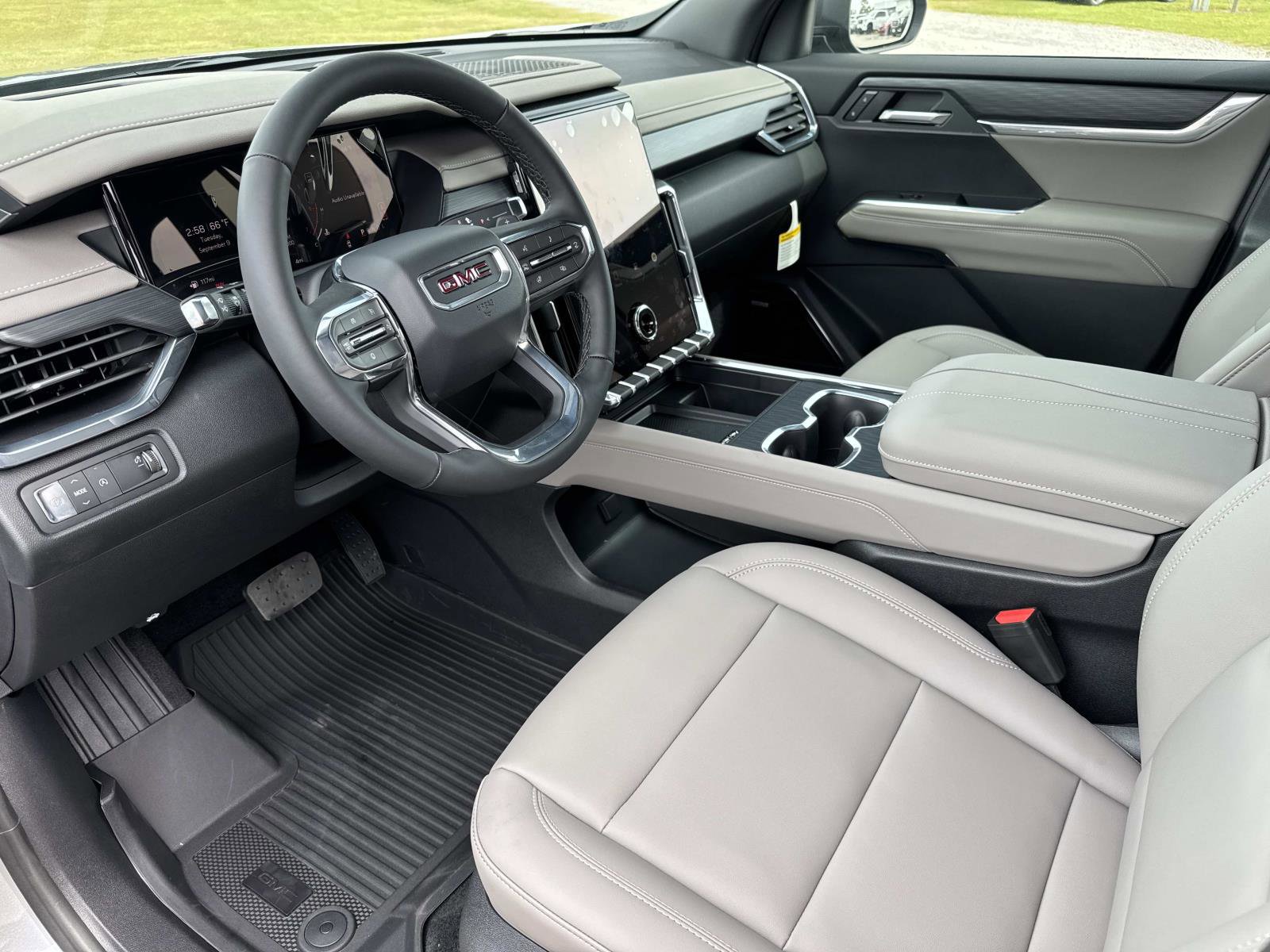 New 2026 GMC Acadia Elevation w/ Elevation Premium Package image 25