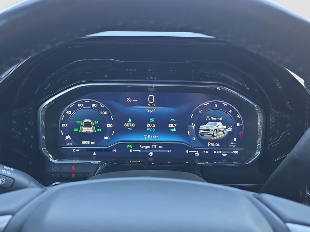 Used 2022 Chevrolet Silverado 1500 RST AWD/4WD image 10