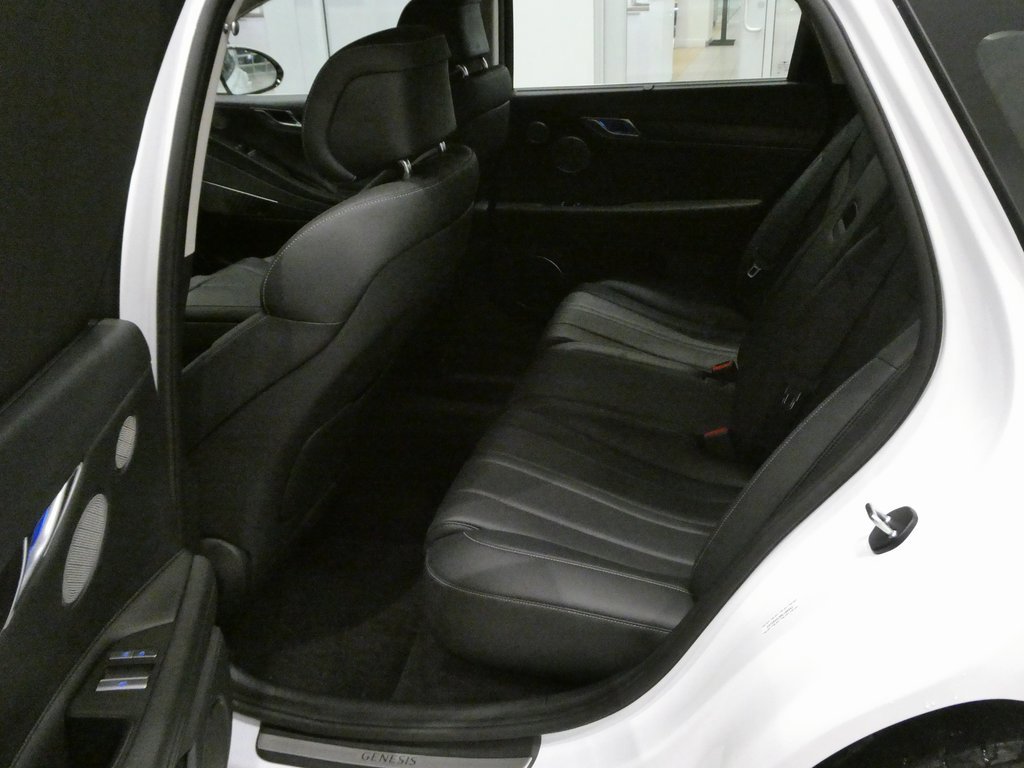 Used 2022 Genesis G80 2.5T w/ Advanced Package image 38