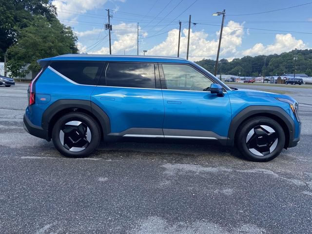 New 2026 Kia EV9 Wind AWD/4WD image 2