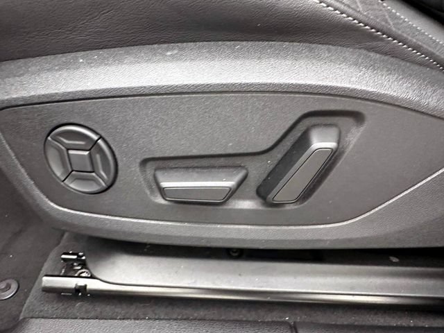 Used 2025 Audi Q3 2.0T Premium w/ Convenience Package AWD/4WD image 21