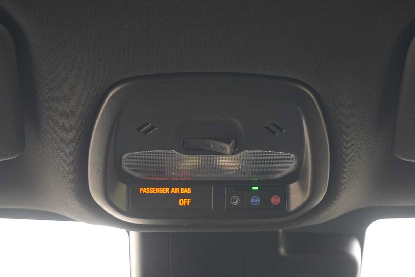 Used 2025 Buick Envista Preferred FWD image 25