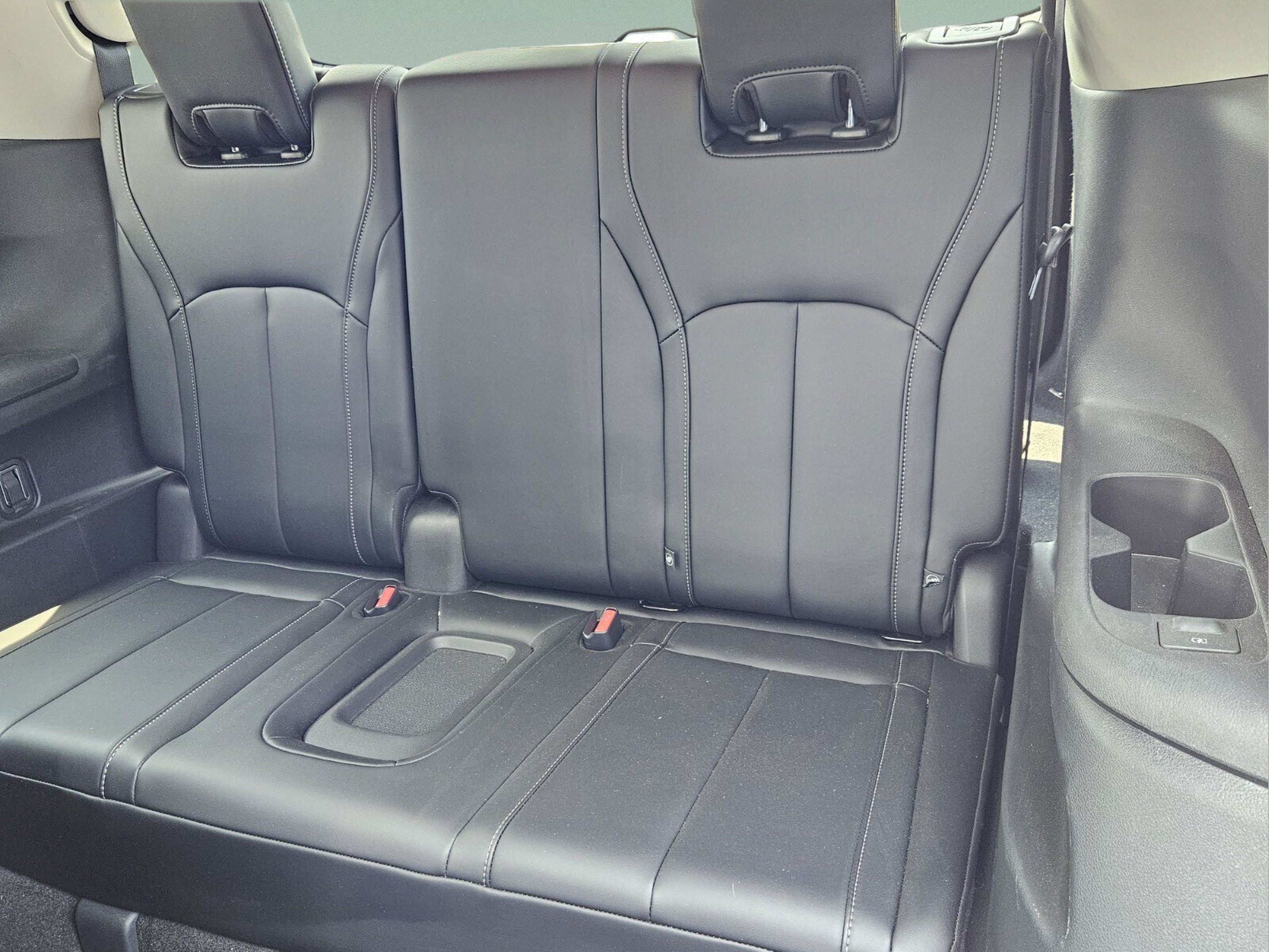 Used 2023 INFINITI QX60 Sensory w/ Vision Package AWD/4WD image 9