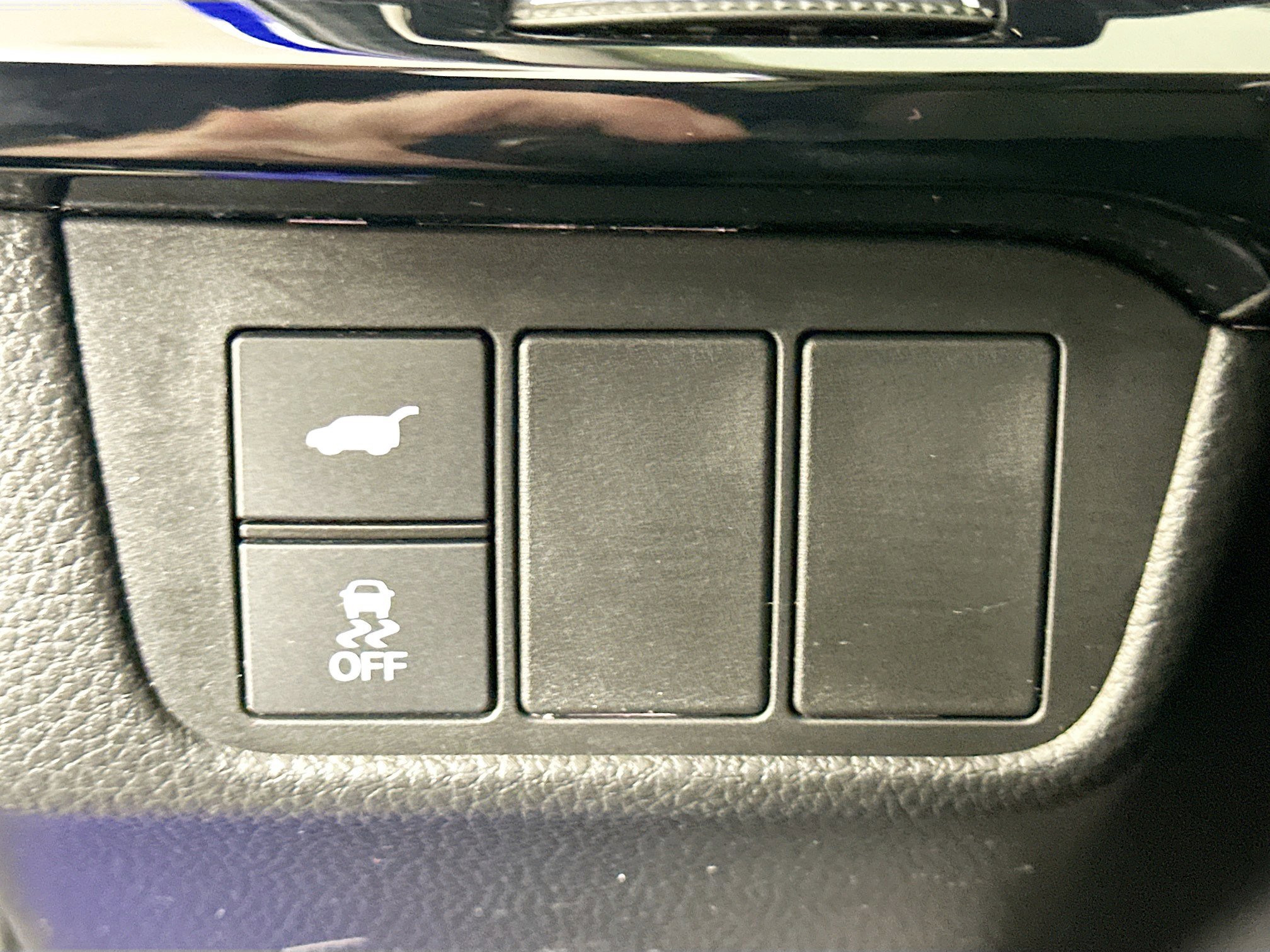 Used 2025 Honda CR-V EX-L image 17