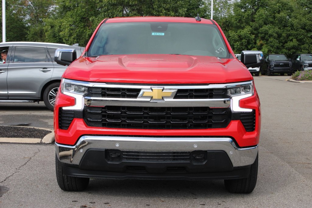 New 2026 Chevrolet Silverado 1500 LT w/ Safety Package AWD/4WD image 8