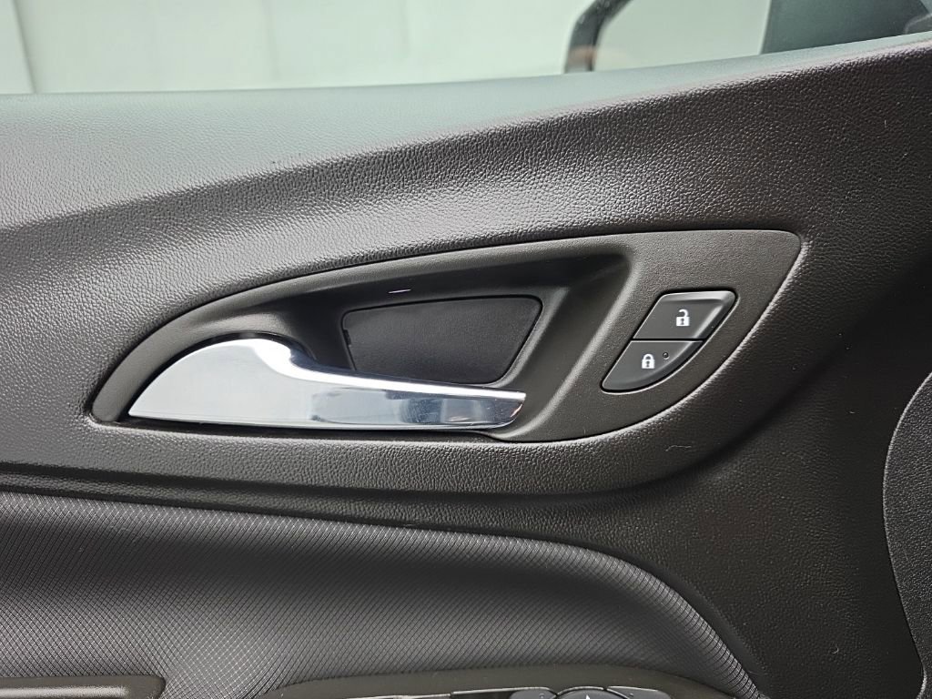 Certified 2023 Chevrolet Equinox RS image 22