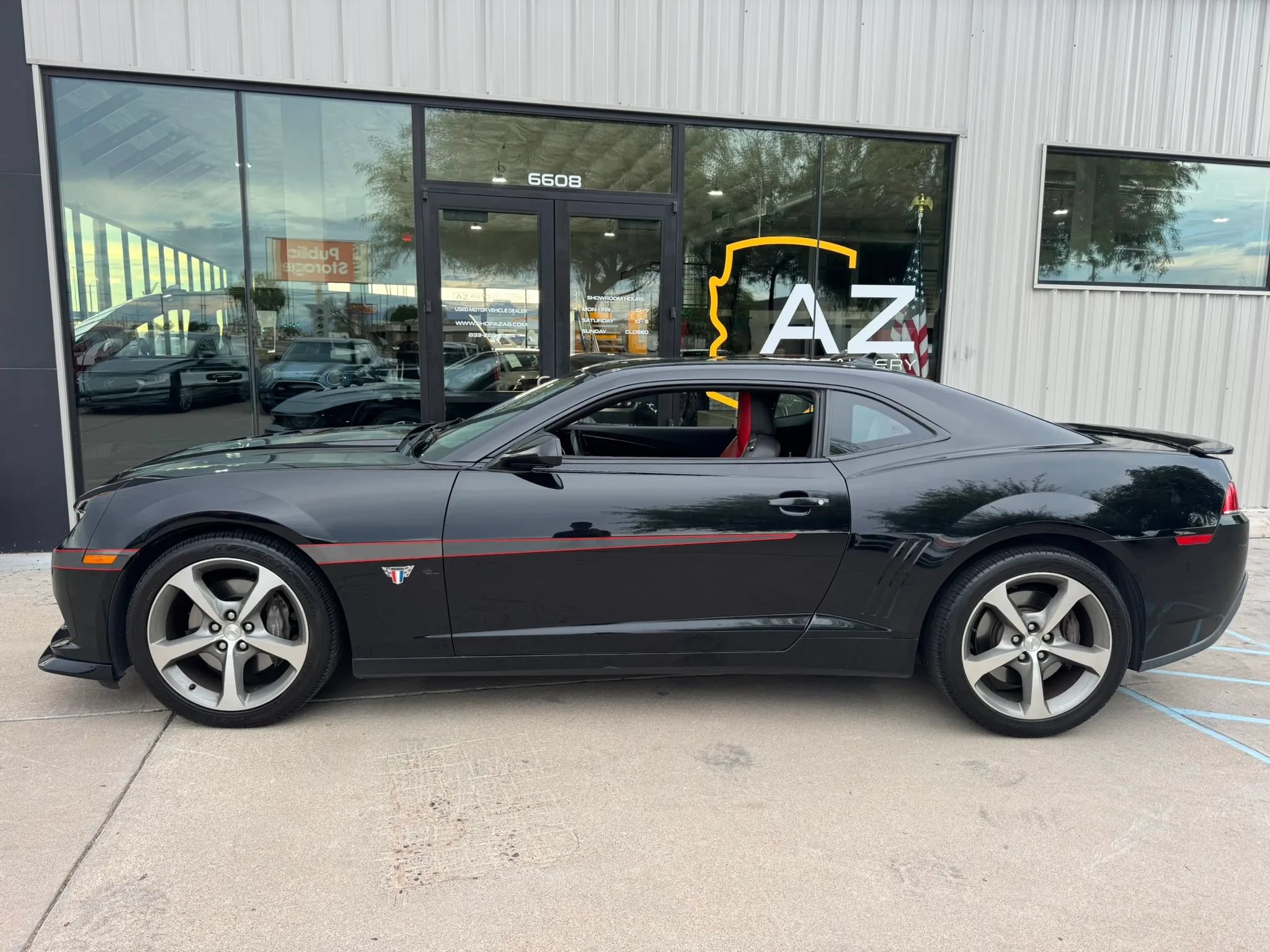Used 2015 Chevrolet Camaro SS w/ Commemorative Special Edition RWD image 8