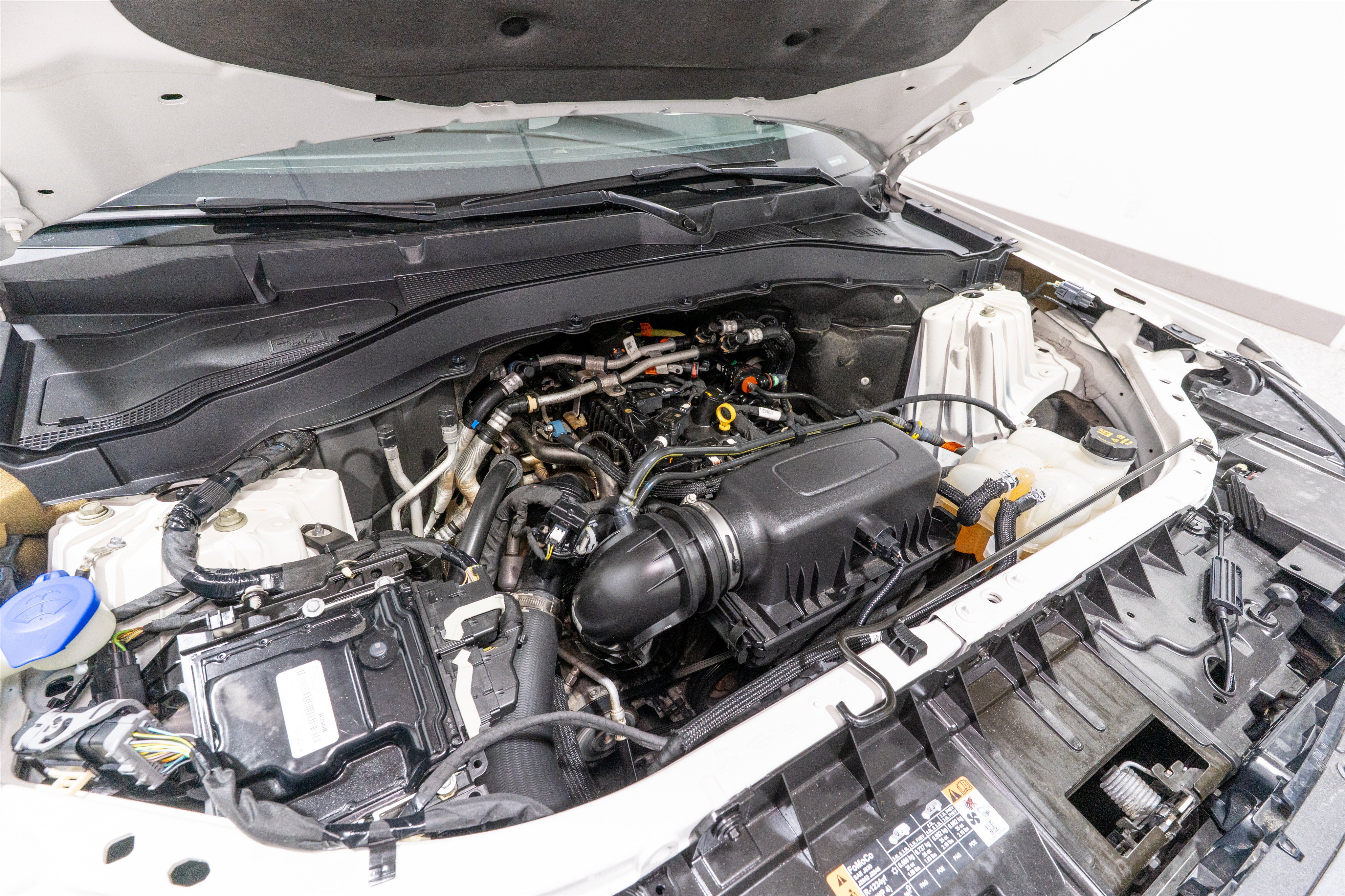 Used 2022 Ford Explorer XLT w/ Equipment Group 202A RWD image 36