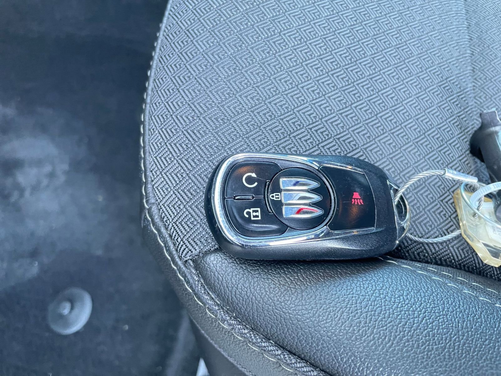 Used 2025 Buick Encore GX Preferred image 25