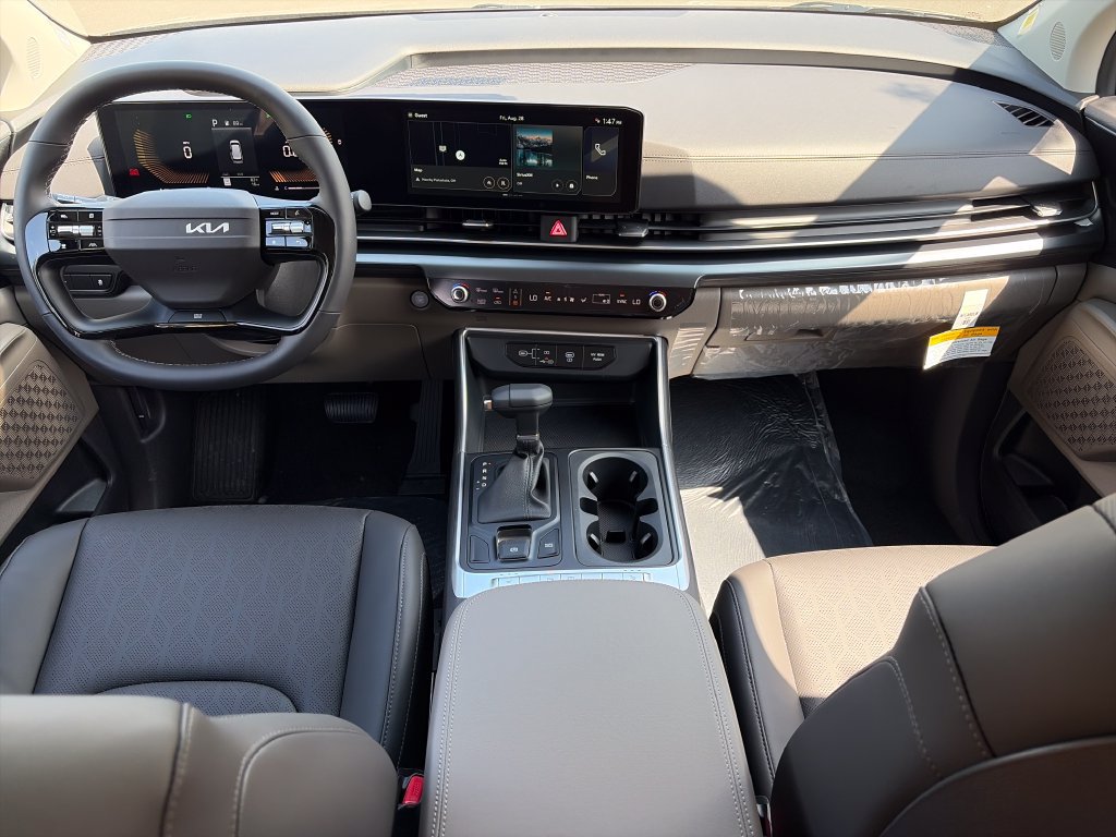 New 2027 Kia Carnival FWD image 10