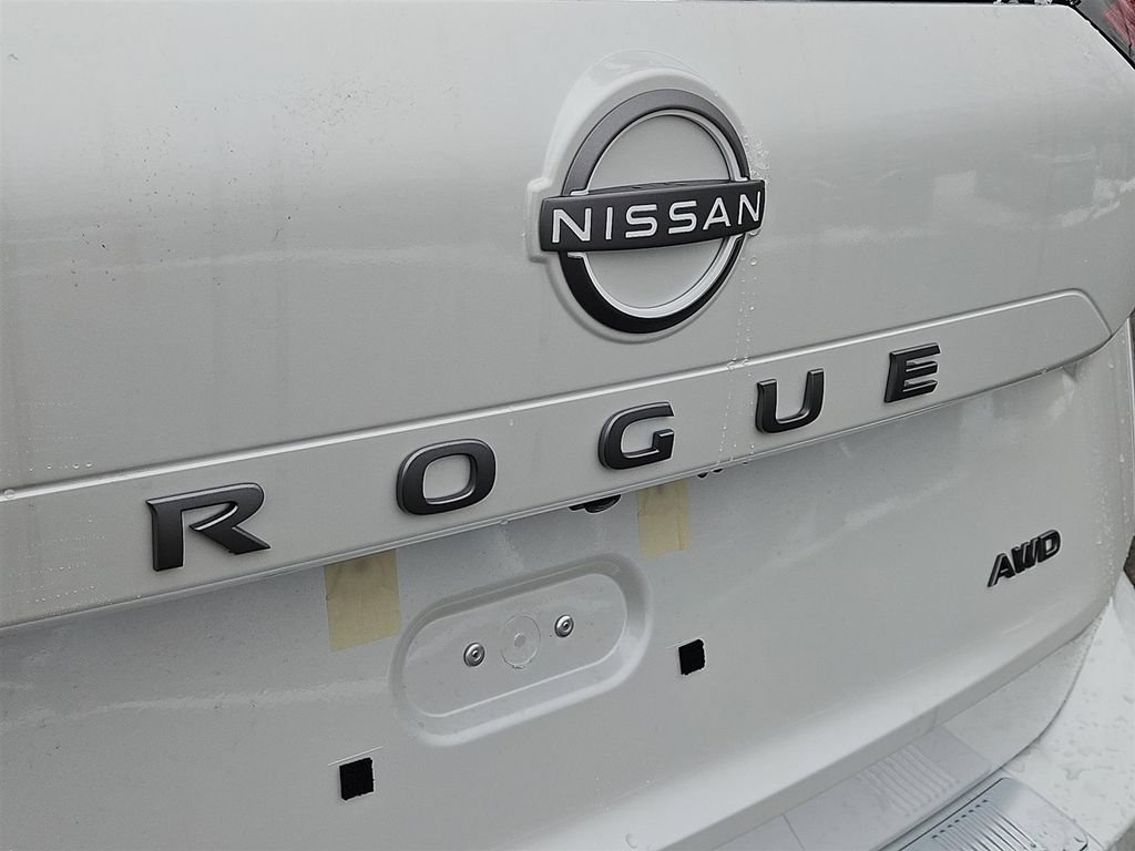 New 2026 Nissan Rogue SV w/ Cold Weather Package AWD/4WD image 5