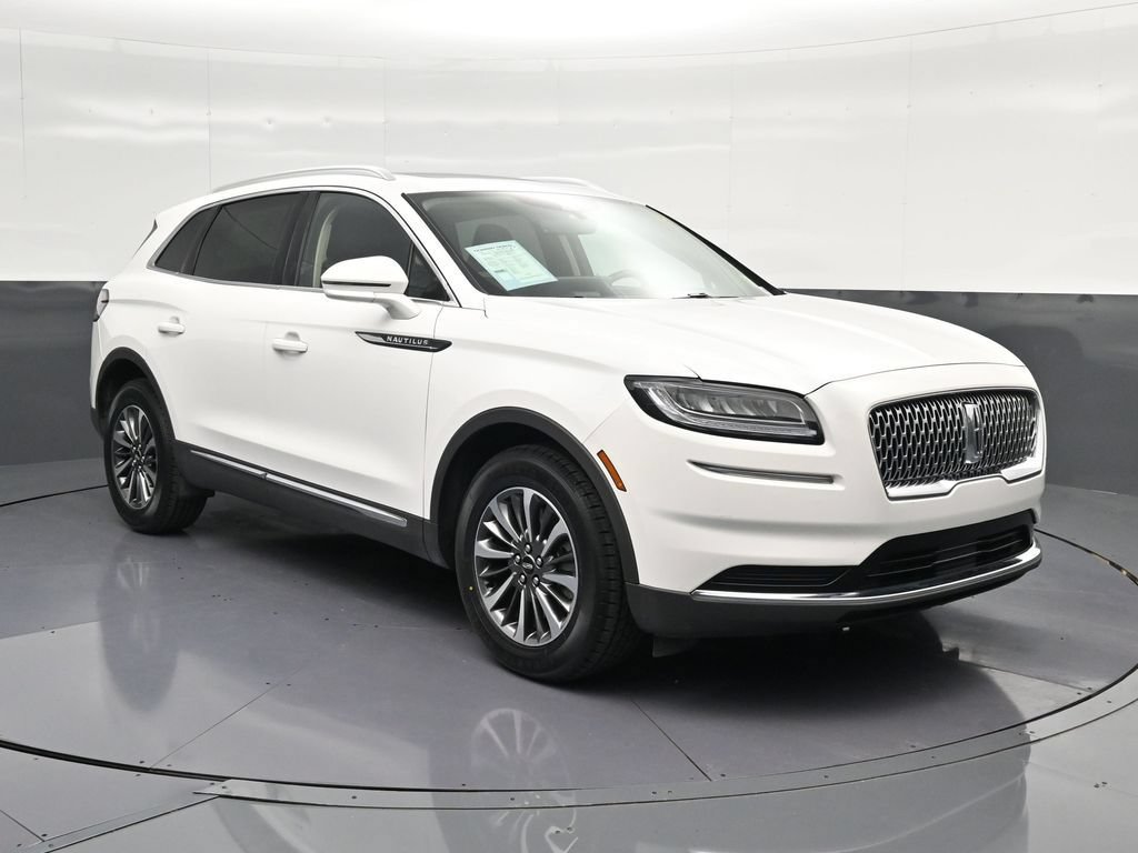 Used 2023 Lincoln Nautilus Reserve FWD image 5