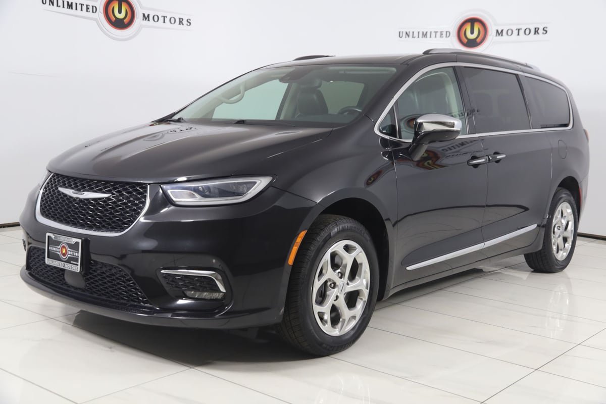 Used 2021 Chrysler Pacifica Limited AWD/4WD image 5