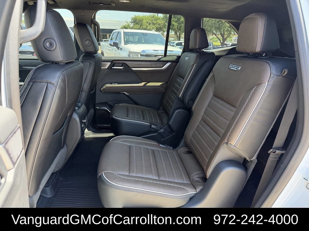 New 2026 GMC Acadia Denali Ultimate w/ LPO, Floor Liner Package AWD/4WD image 25