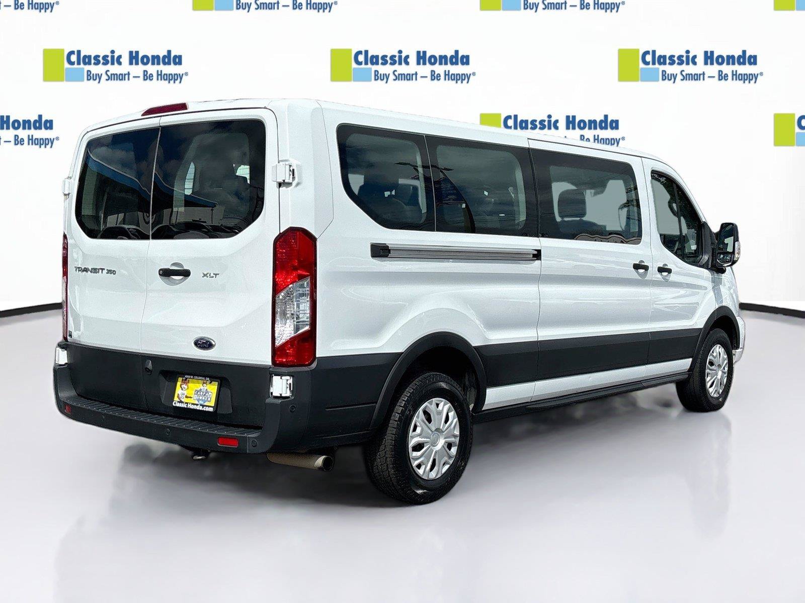 Used 2023 Ford Transit 350 XLT RWD image 8