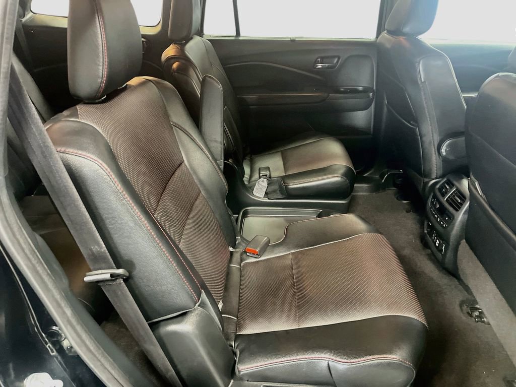 Used 2022 Honda Pilot Black Edition image 31