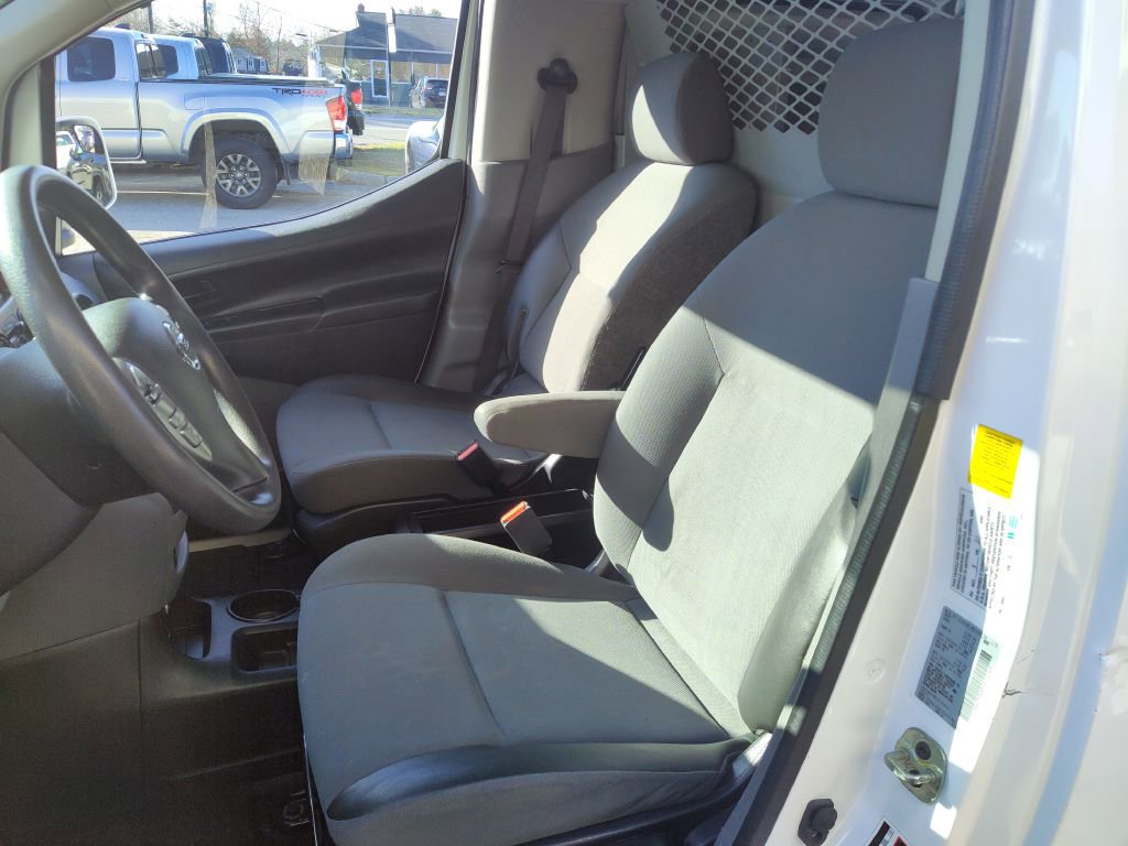 Used 2020 Nissan NV200 SV w/ Back Door Glass Package image 10