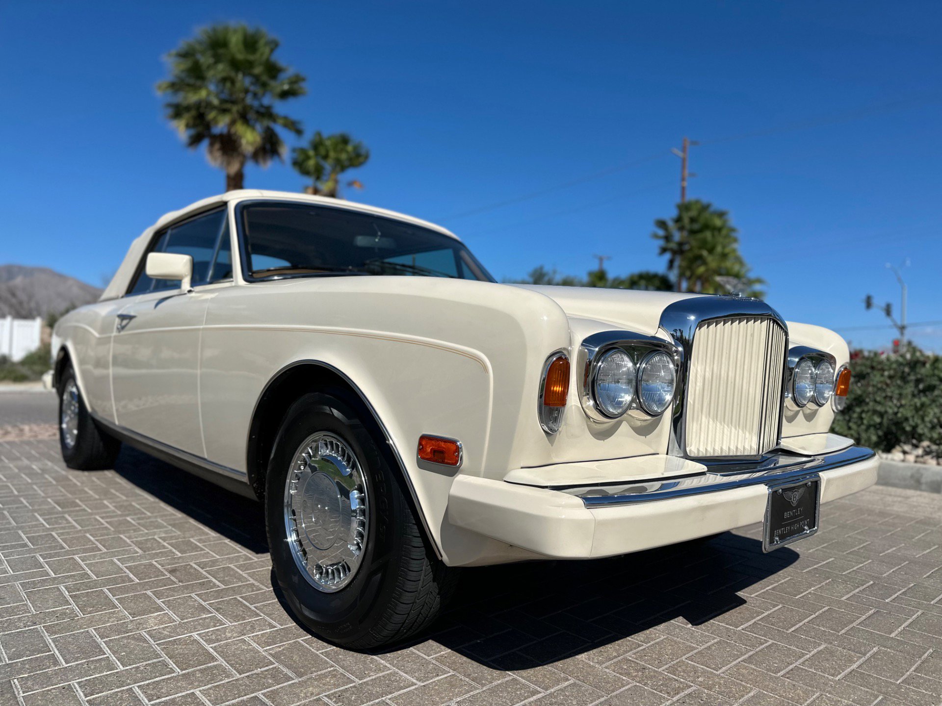 Used 1991 Bentley Continental RWD image 12