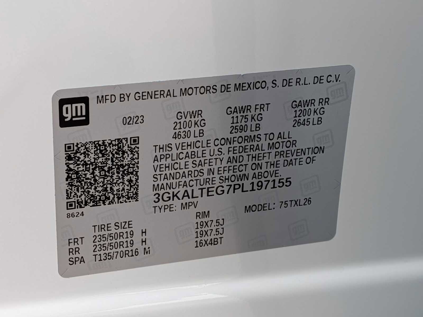 Used 2023 GMC Terrain SLE w/ Driver Convenience Package image 32