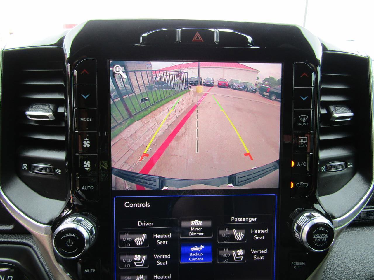 Used 2019 RAM 1500 Laramie RWD image 18