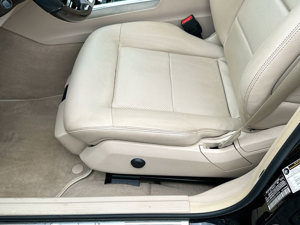 Used 2015 Mercedes-Benz E 350 Sedan image 9
