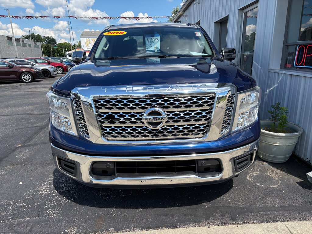 Used 2018 Nissan Titan SV w/ SV Convenience Package RWD image 7