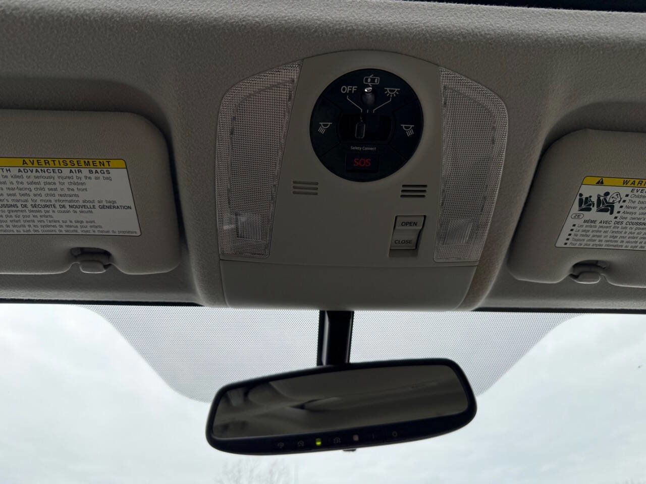 Used 2013 Toyota Prius Four w/ Deluxe Solar Roof Pkg FWD image 20