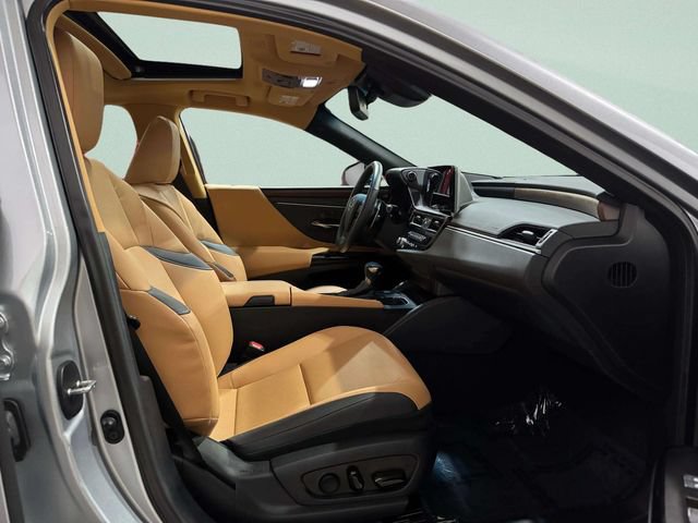 Used 2025 Lexus ES 350 w/ Premium Package FWD image 25