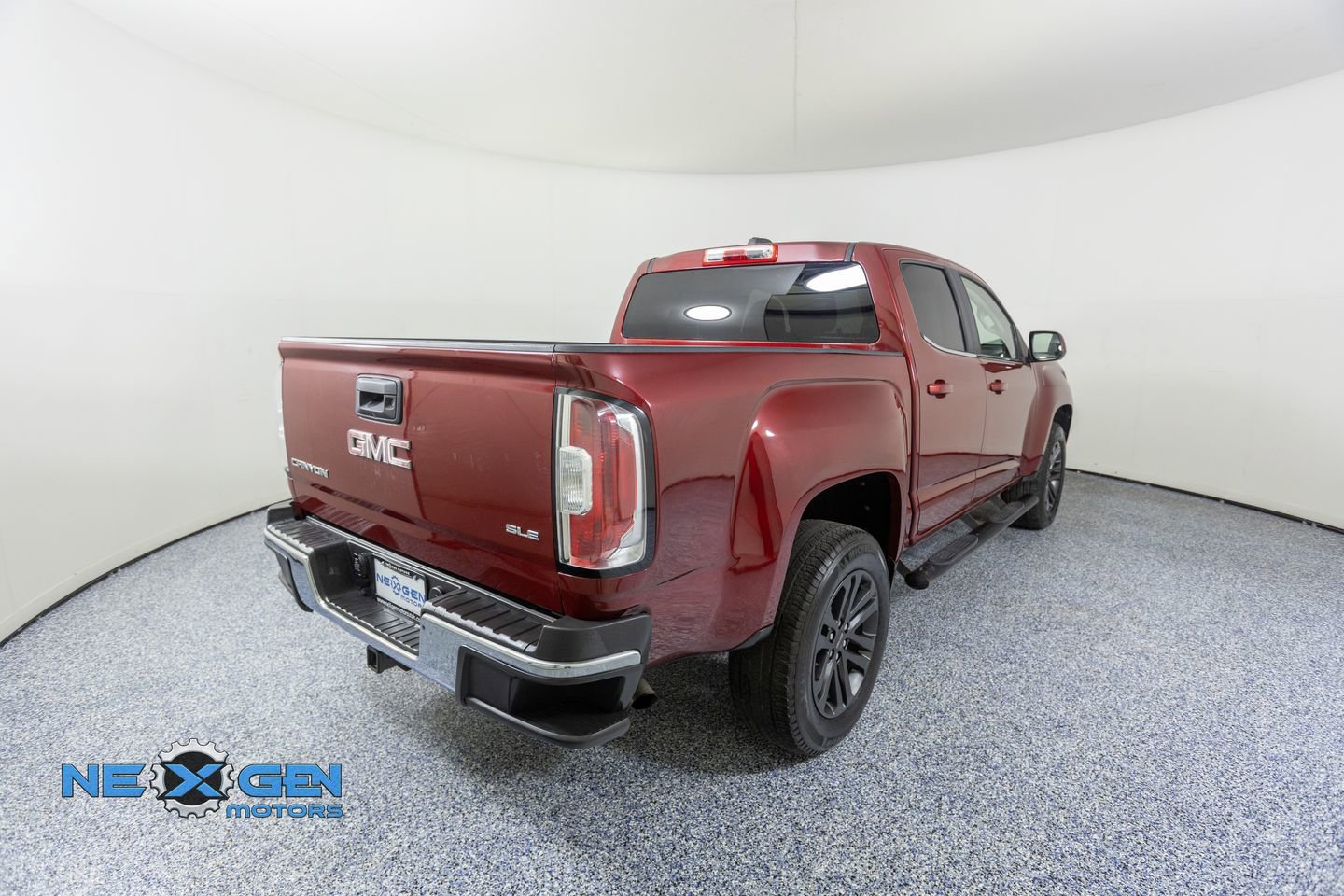 Used 2020 GMC Canyon SLE w/ Elevation Edition image 7