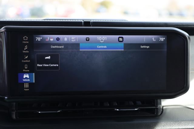 Used 2024 Jeep Wrangler Sahara image 24