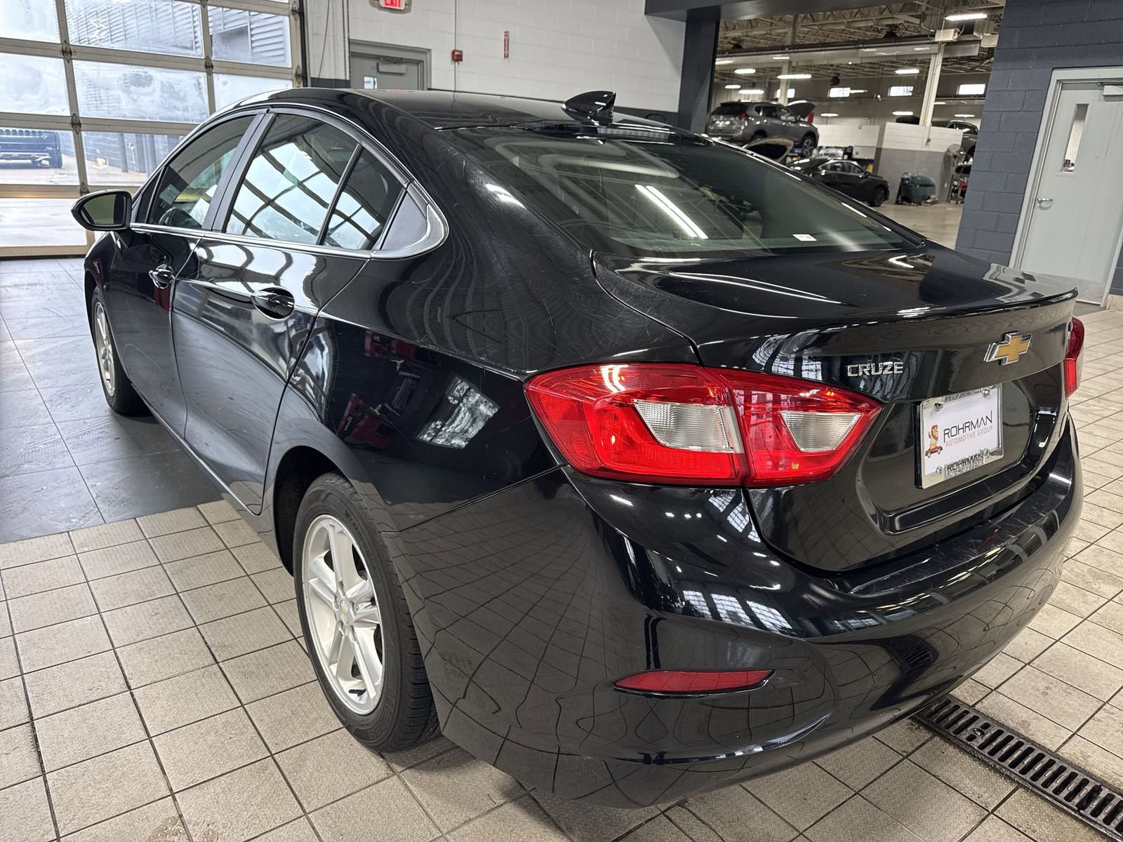 Used 2017 Chevrolet Cruze LT w/ Convenience Package image 36