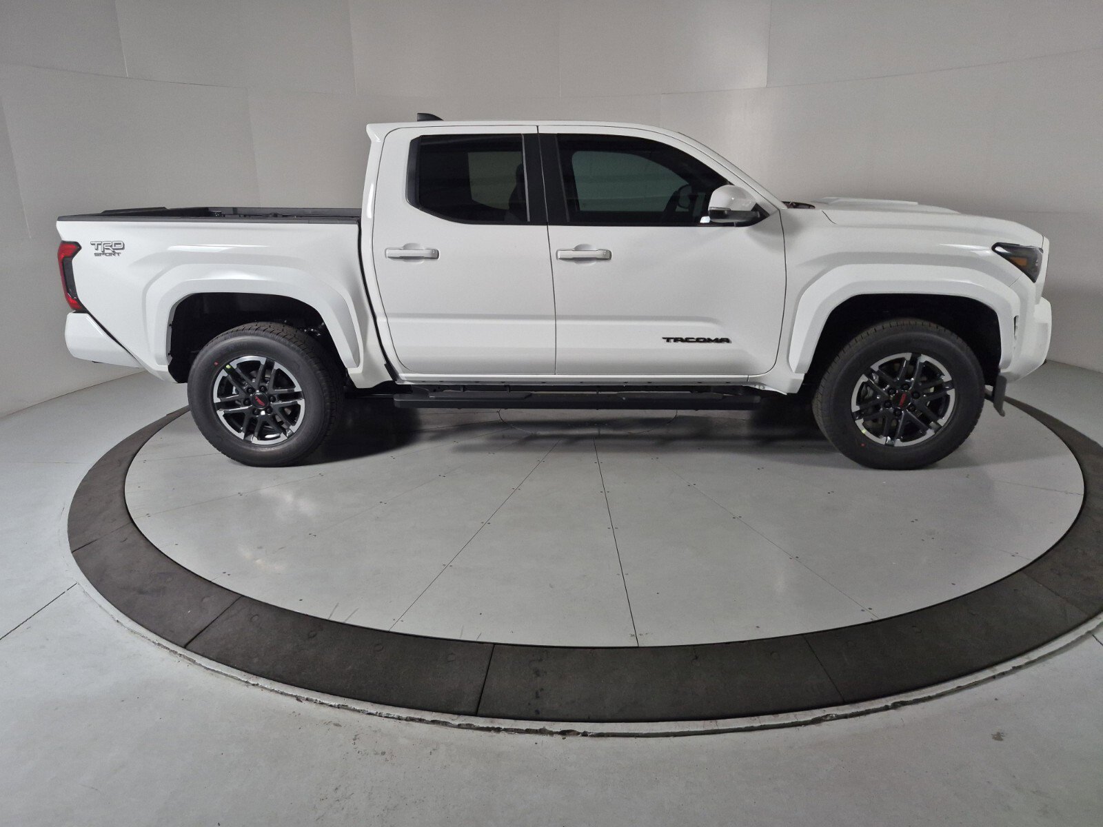 New 2026 Toyota Tacoma SR5 image 5